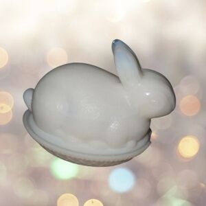 L.G. Wright Antique Milk Glass Rabbit Dish